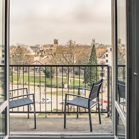 Le Balcon Troyen - Proche Hypercentre - 4 Pers. Apartment