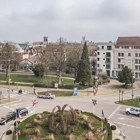 Le Balcon Troyen - Proche Hypercentre - 4 Pers. Apartamento